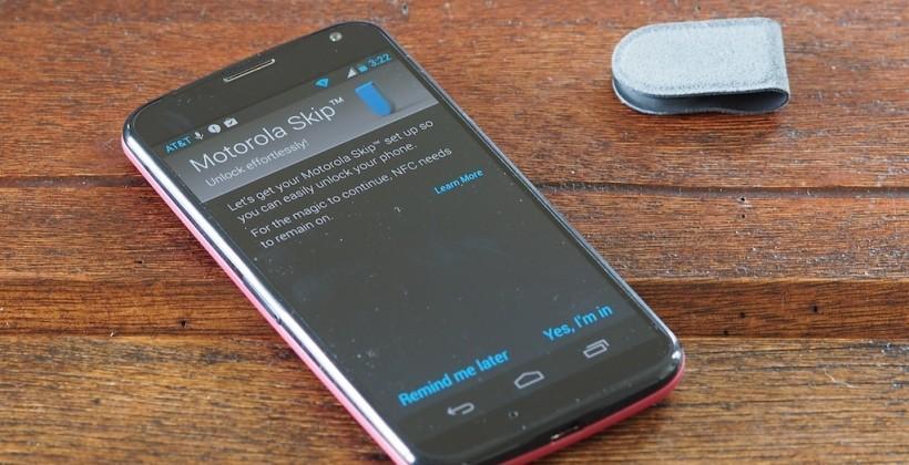 Moto X Skip dongle hands-on with Moto Maker custom phone