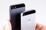 iPhone 5S in Graphite Gray compared to iPhone 5 side-by-side