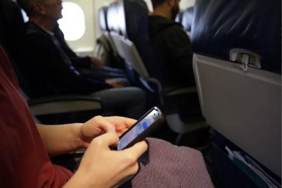 Airplane phone calls still facing ban as DOT chief voices concerns