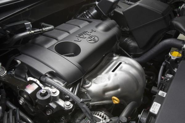 2014_Toyota_Highlander_LE_19-2014-toyota-highlander