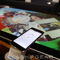 Lenovo HORIZON 2 hands-on: gaming table with smartphone connectivity