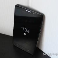 Motorola Droid Zap gets new look, Assist brings hands-free SMS replies