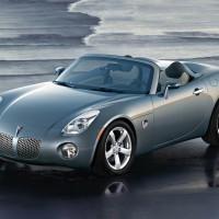 GM expands car recall to 1.37m over switch safety