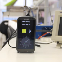 Charger prototype offers 30-second smartphone charging