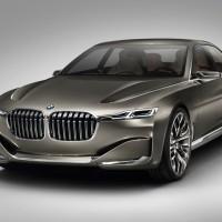 BMW Vision Future Luxury Concept: smart displays for all