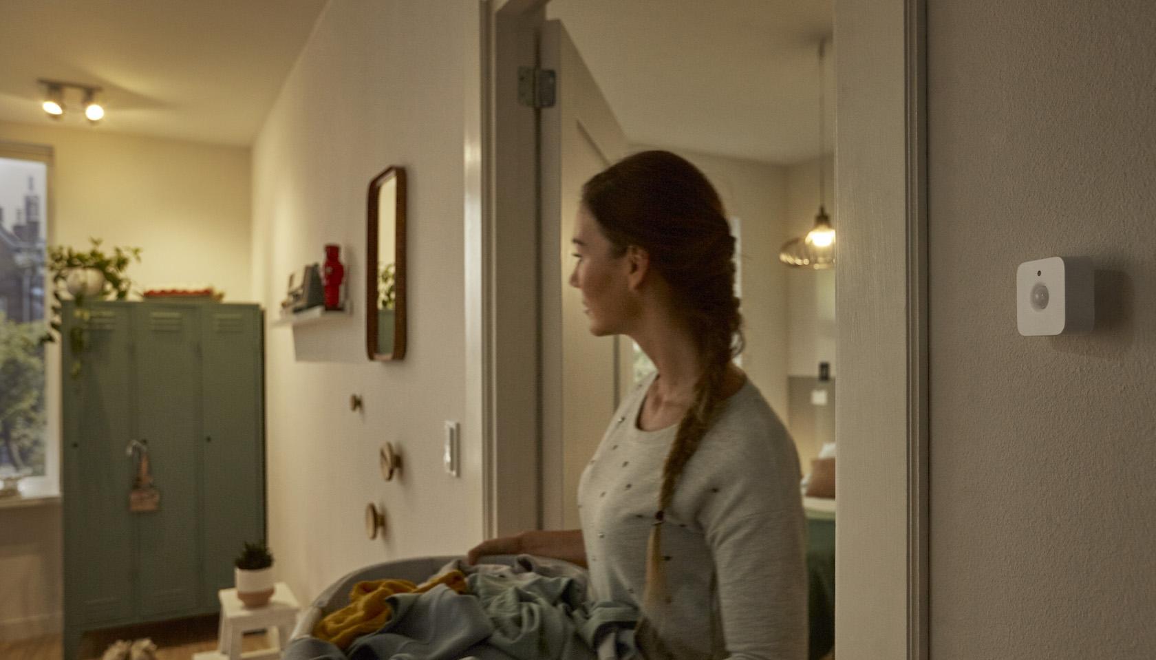 Philips Hue Motion Sensor Triggers IoT Lights; New Hue Bulbs Debut