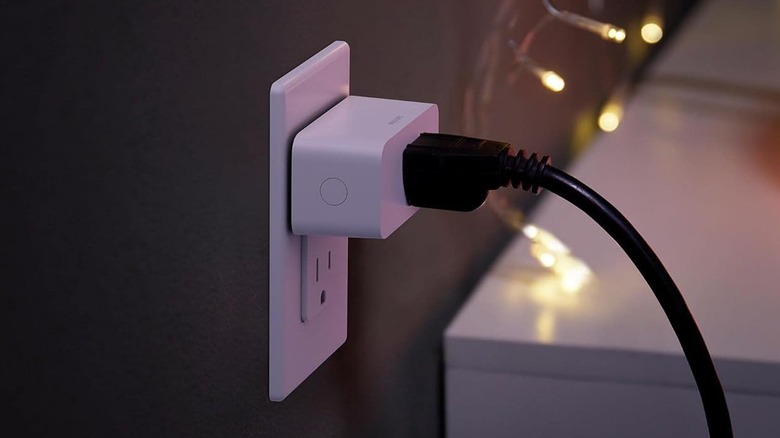 Philips Hue Smart Plug in use