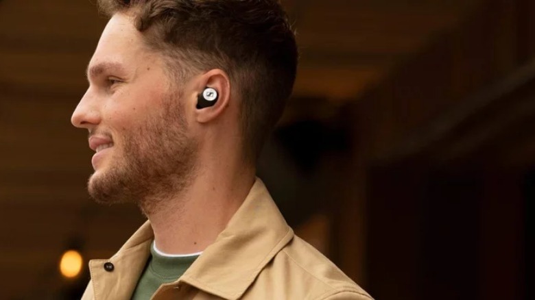 Man smiling withMOMENTUM True Wireless 2