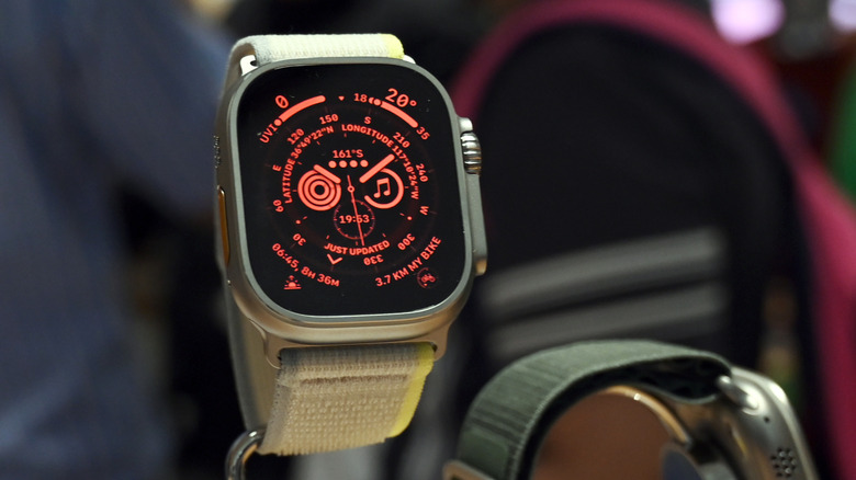 Apple Watch Ultra Night Mode