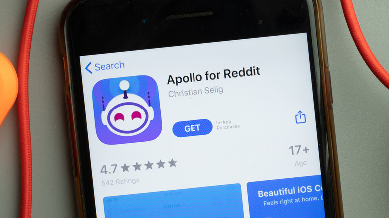 Apollo on the iOS app store
