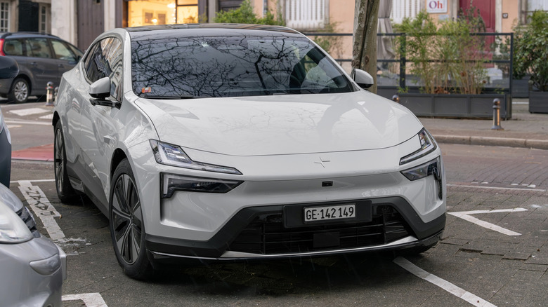 A parked grey Polestar 4.