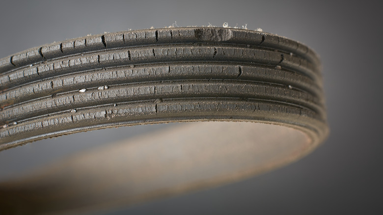Close up of worn serpentine belt