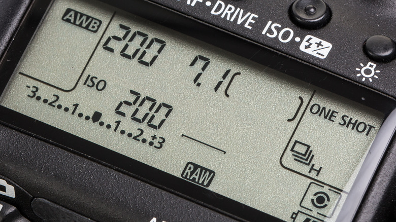 digital display menu on DSLR