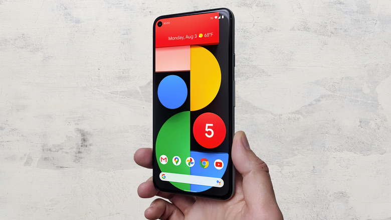Holding Google Pixel 5