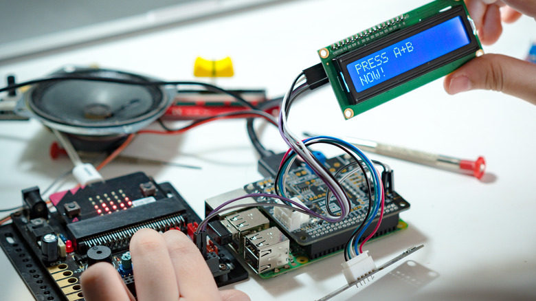 Connecting LCD to Raspberry Pi