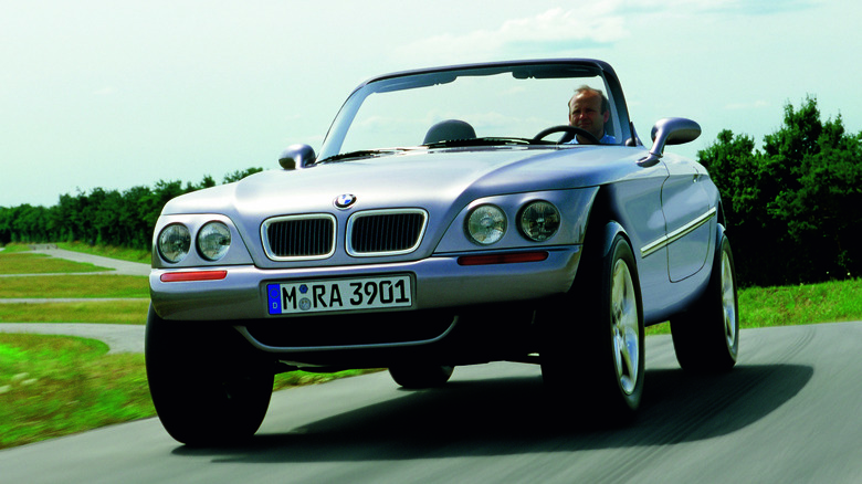 BMW Z18 driving