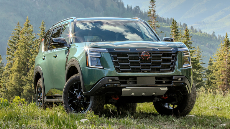 Nissan Armada PRO-4X off-road