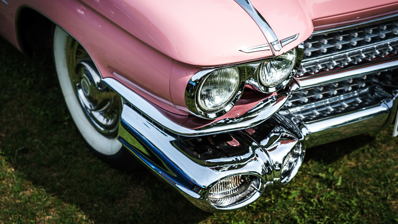 Retro Cadillac front grille