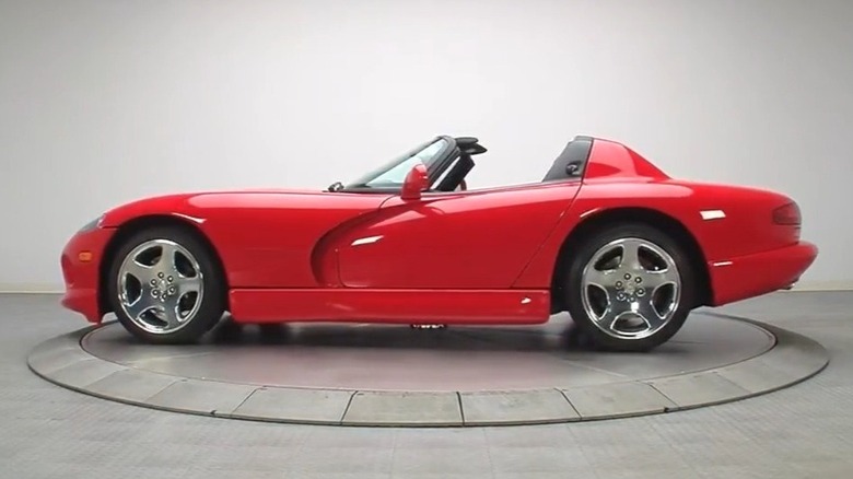 2001 Dodge Viper from the side