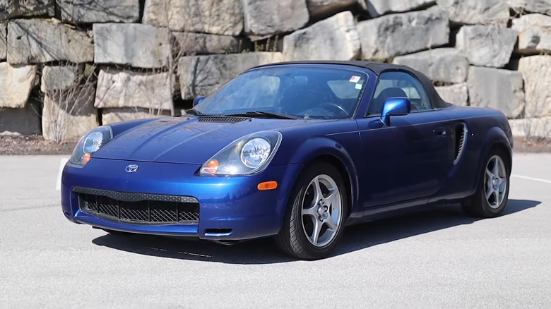 A side on shot of a 2002 Toyota MR2 Spyder