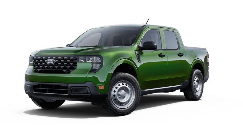 2025 Ford Maverick XL front 3/4