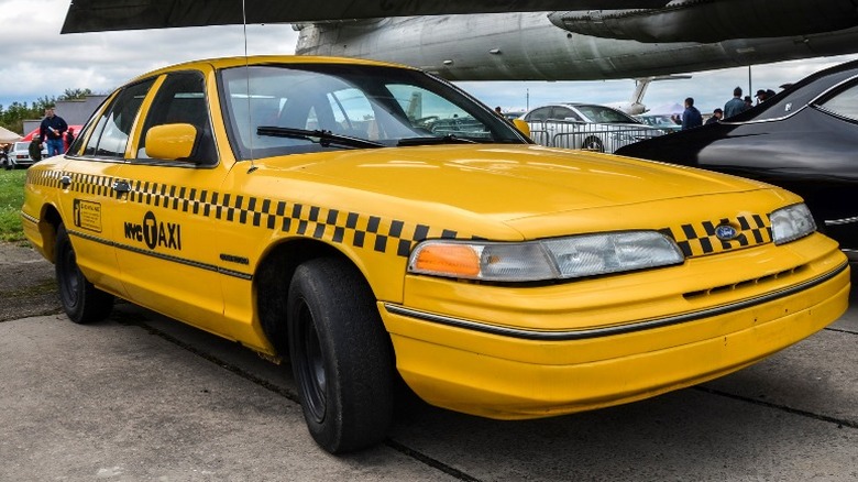 Ford Crown Victoria