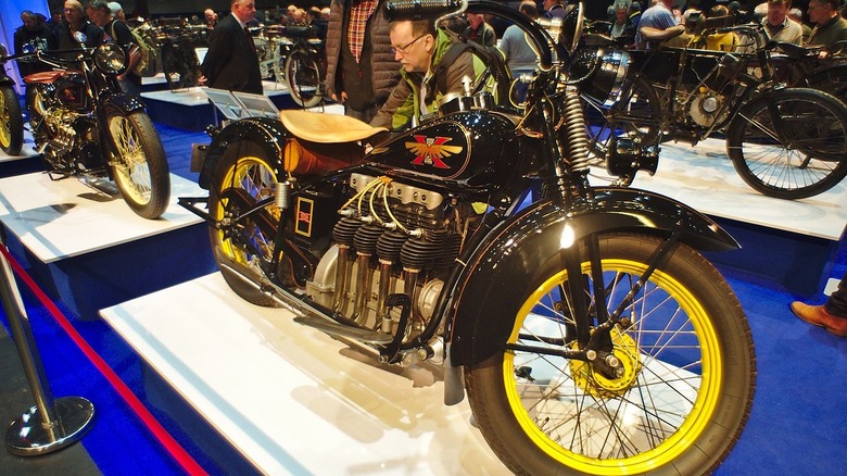 Excelsior-Henderson I4 Motorräder