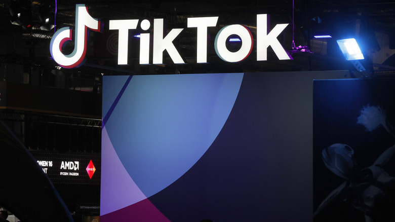 TikTok logo