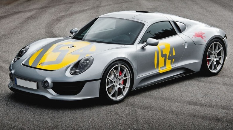 2016 Porsche Le Mans Living Legend
