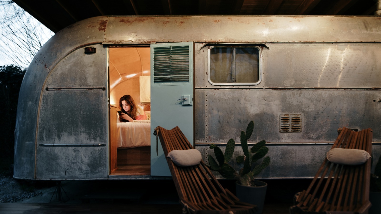 thumbnail image 2 of RV | Camper | Motorhome | 105 Wide Underbelly Lebanon 2 of 11