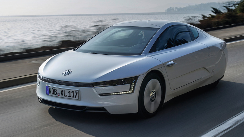 VW XL1 on the road