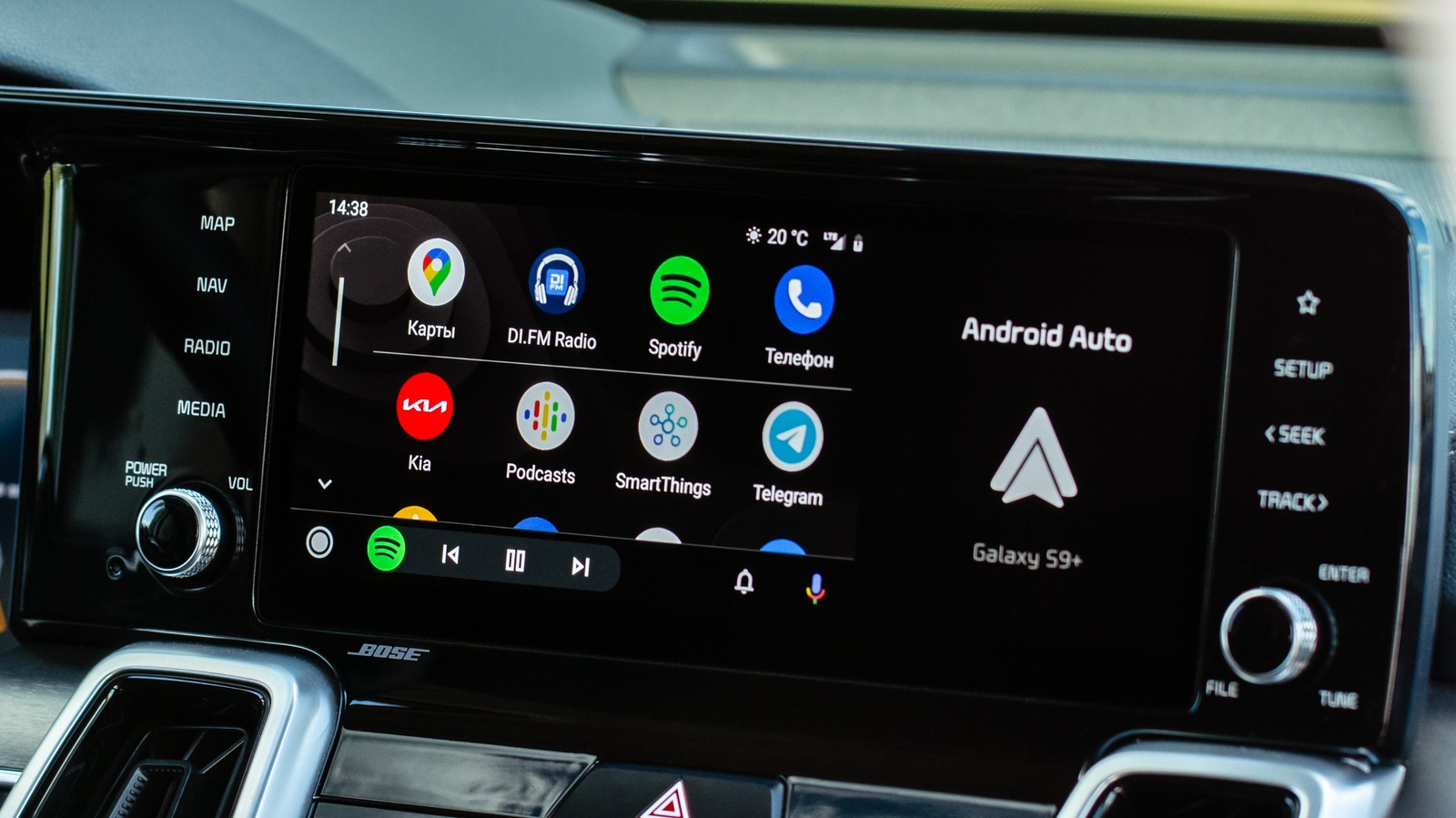 10 essentiële Android Auto-apps die u nu moet downloaden