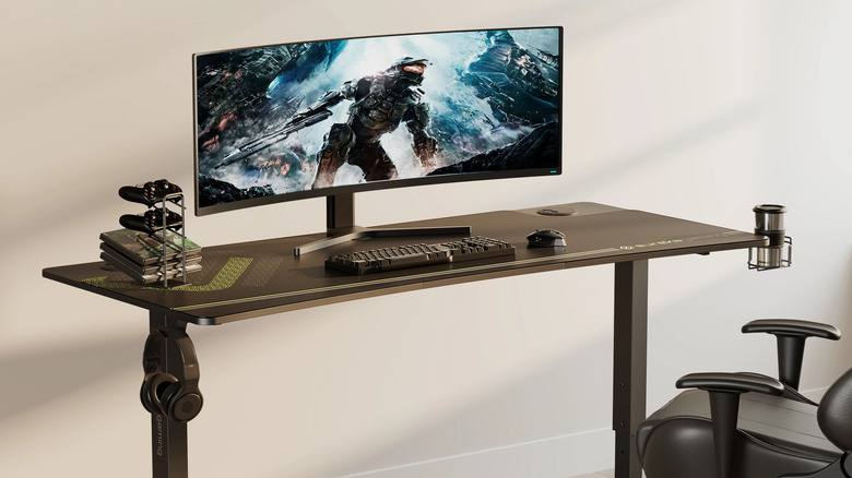 Eureka Ergonomic 63" Manual Height Adjustable Gaming Des