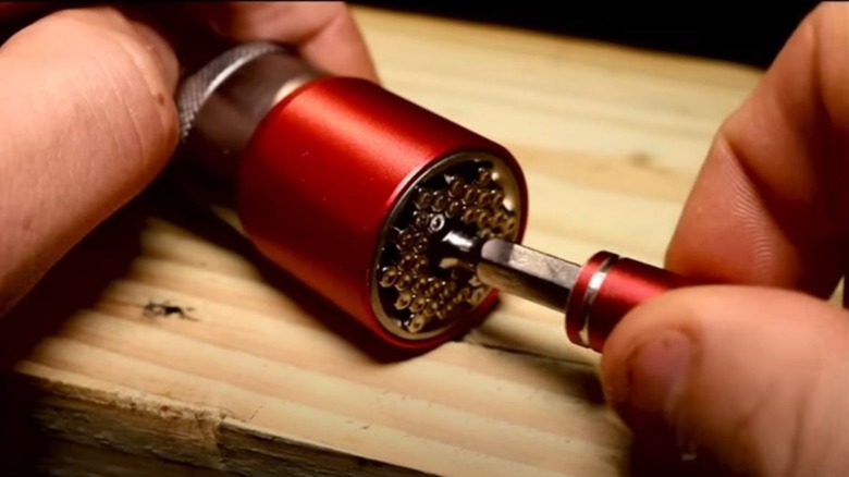 Universal socket wrench