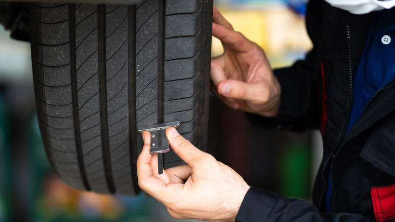 Car tire inspection