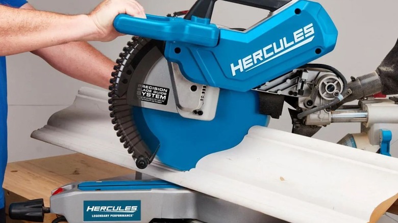 Hercules Dual-Bevel Sliding Compound Miter Saw