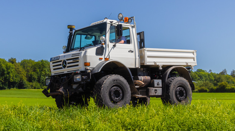 Mercedes-Benz Unimog