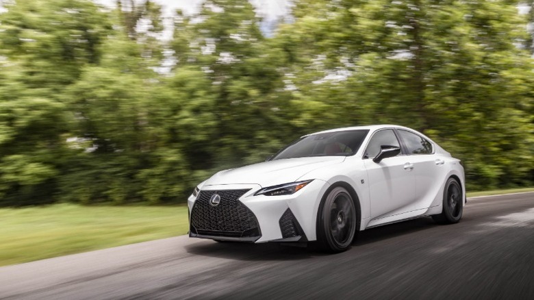 2025 Lexus IS 350