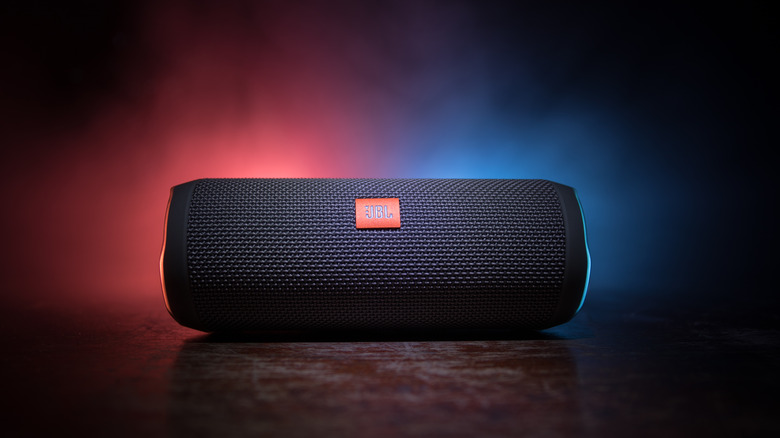 A JBL Flip 4 Speaker