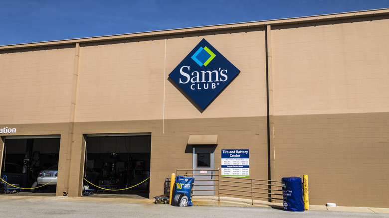 exterior of sam's club tire center