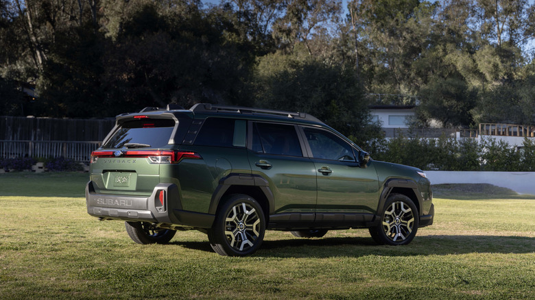2026 Subaru Outback rear 3/4 view