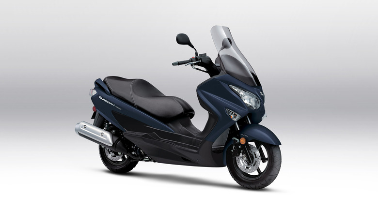 A Suzuki Burgman 200