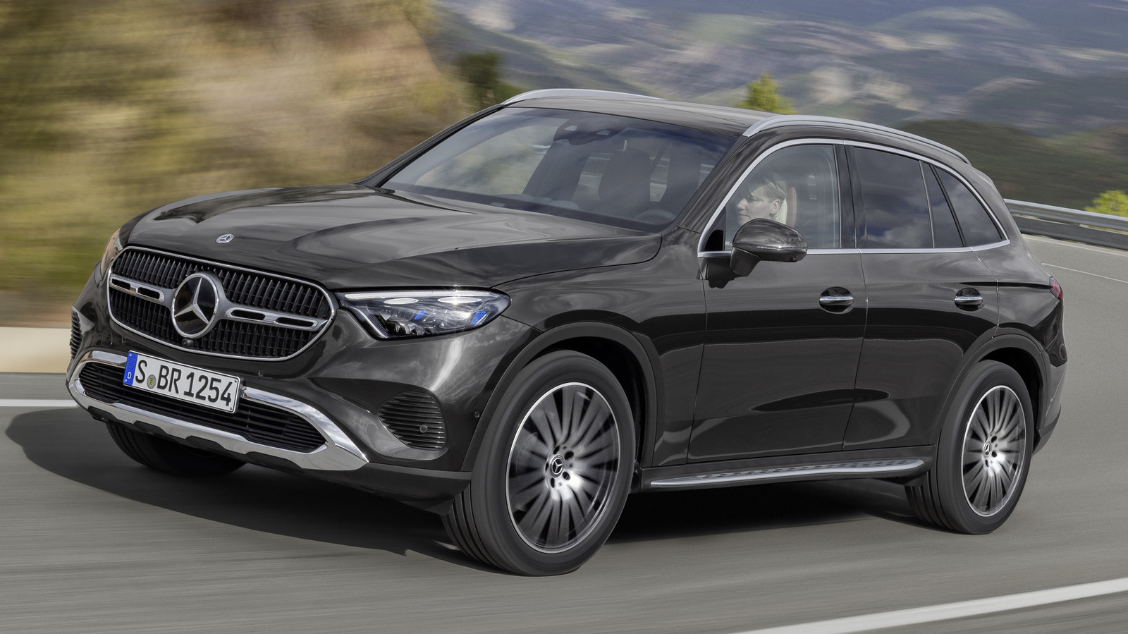 10 New Cars That Say 'Luxury' Without Breaking The Bank