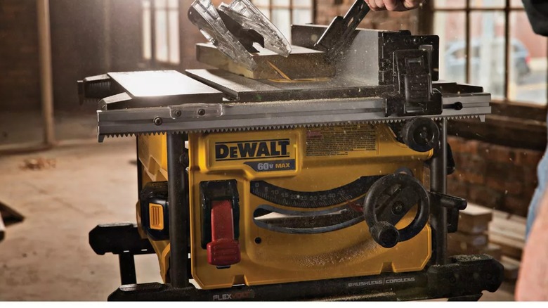 cutting board with table saw