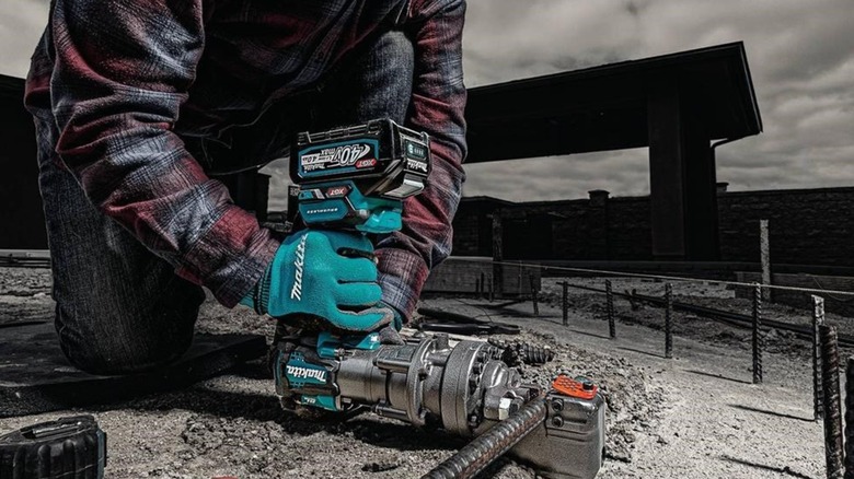 cutting rebar with Makita's spark-free cutter