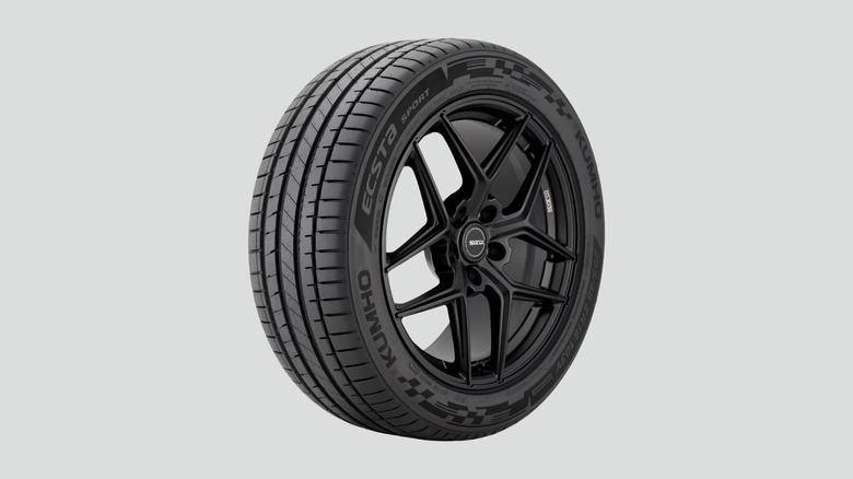 Kumho Ecsta Sport tire
