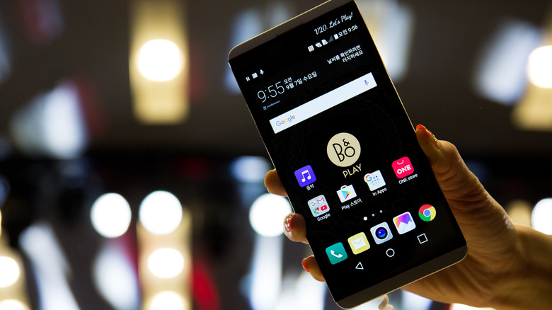 Image of LG V20 smartphone