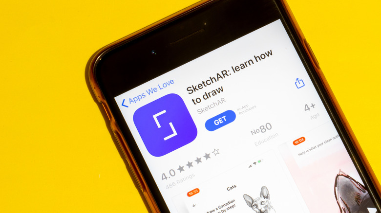 SketchAR app on smartphone