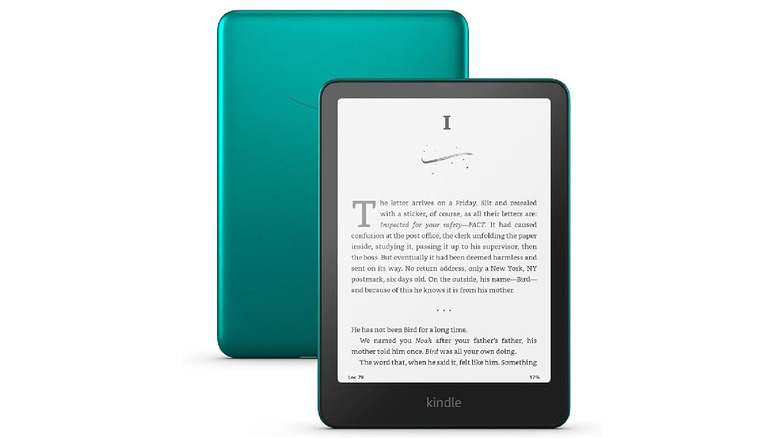 Two Amazon Kindle Paperwhite Signature Edition e-readers placed next to each other, showing the front and back of the device on a white background