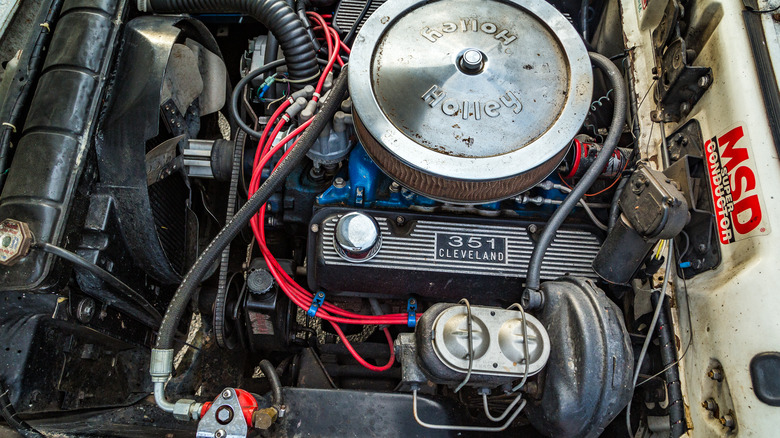 A Ford 351 Cleveland engine up close